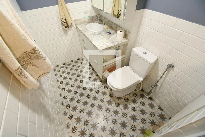2-bedroom apartment with a walk-in closet in Curitiba — photo 13