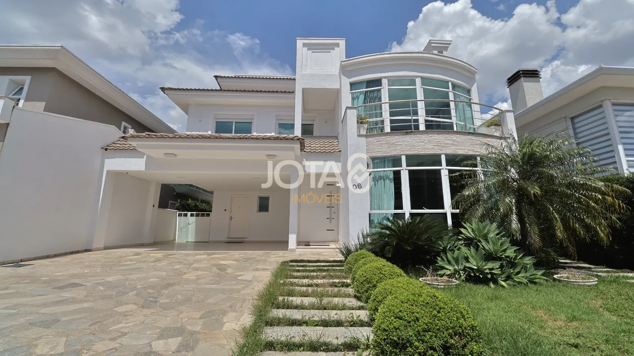 House of 310 m² with 3 en-suite bedrooms and private BBQ