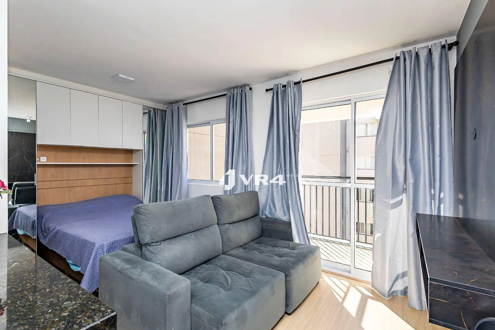 Мебльоване студіо 40 м² з 1 паркомісцем і суїтом — photo 2