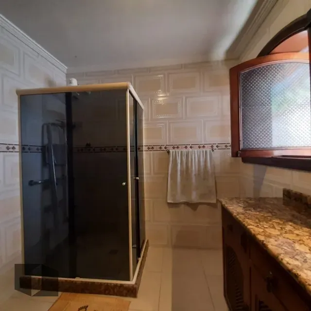 House with 4 bedrooms and 5 bathrooms, 5 parking spots — photo 23