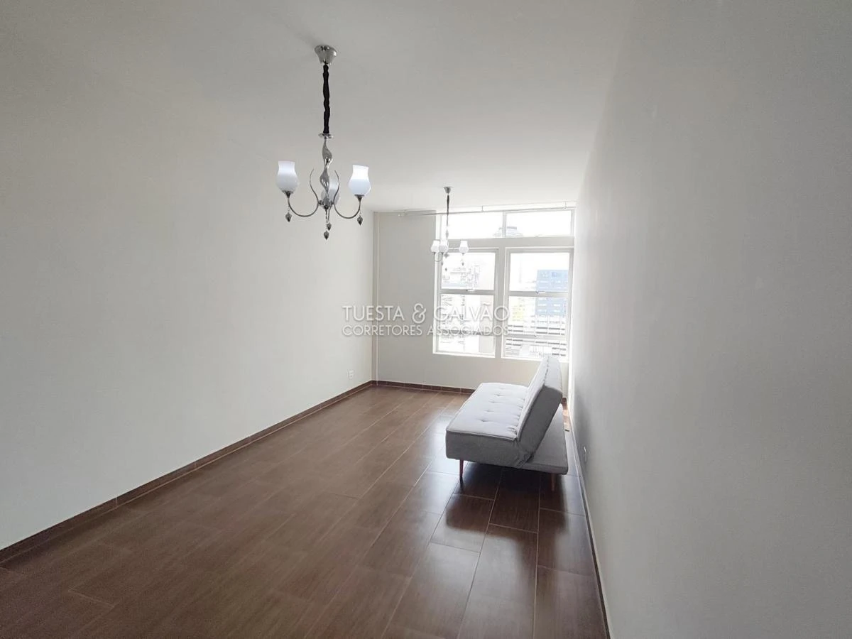 1-bedroom apartment with a separate closed kitchen — photo 10