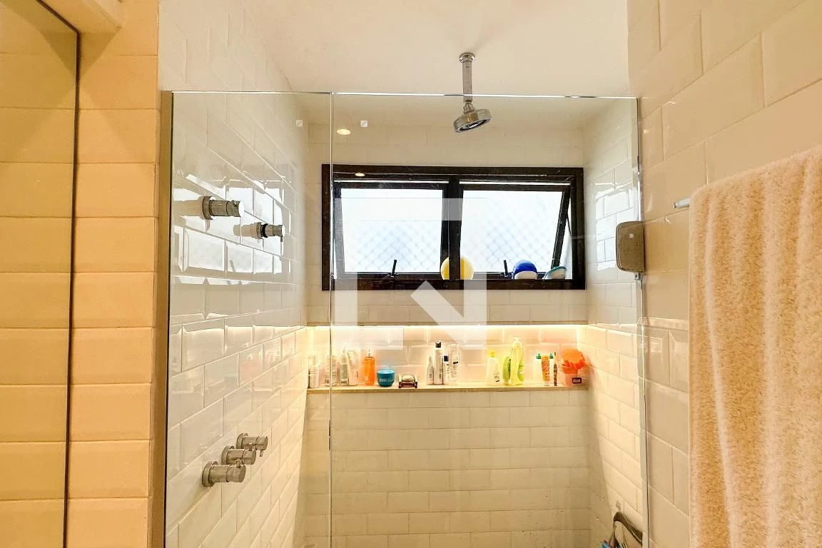 4-bedroom apartment with floor-to-ceiling windows — photo 45