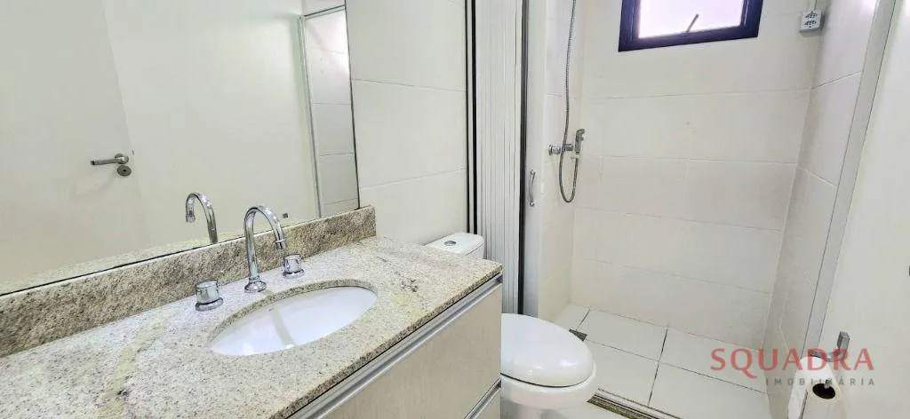 2-bedroom apartment with suite and glassed balcony — photo 25
