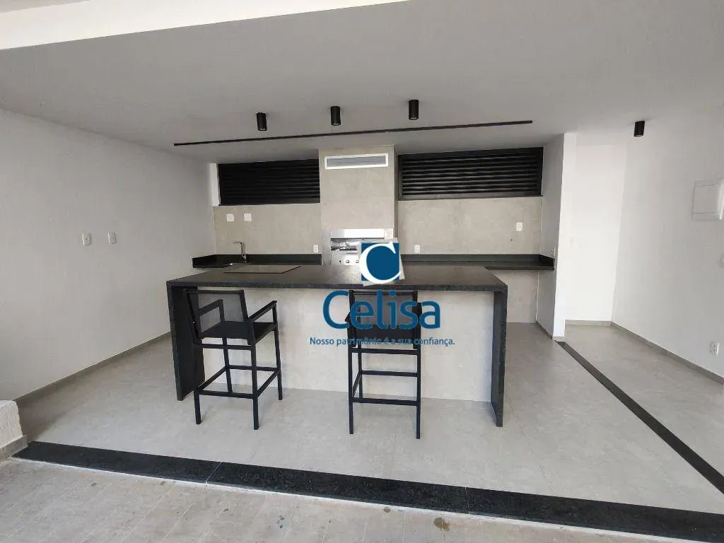 Furnished 294 m² apartment with a balcony grill — photo 35
