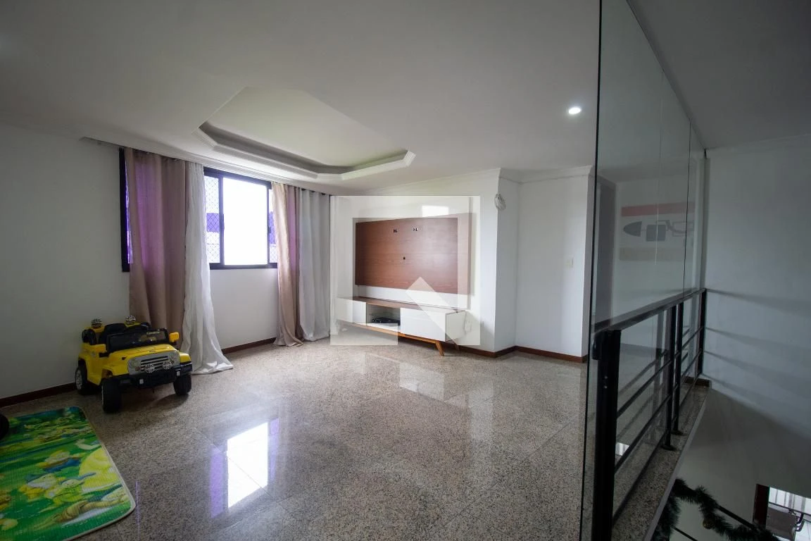 Furnished apartment with 3 en-suite bedrooms — photo 29