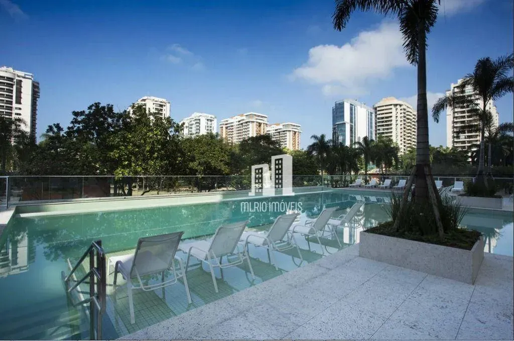 Furnished apartment, 192 m², with a water view — photo 32