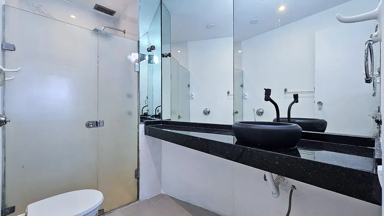 Furnished 52 m² apartment with an open-plan kitchen — photo 29