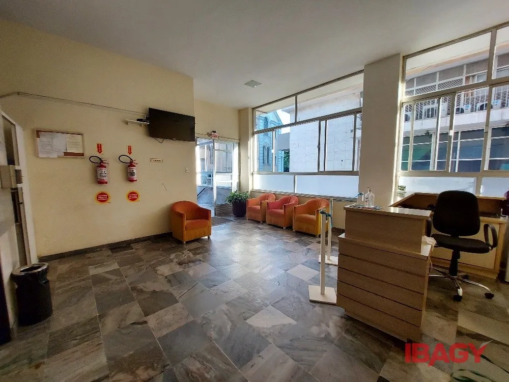 1-bedroom apartment with built-in TV unit and 55 m² — photo 17