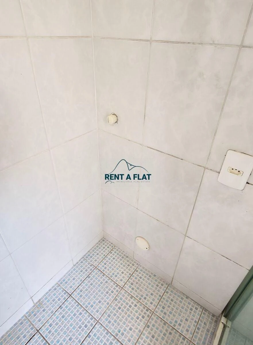 Apartamento com 1 quarto e varanda, vista de água e cidade — photo 15