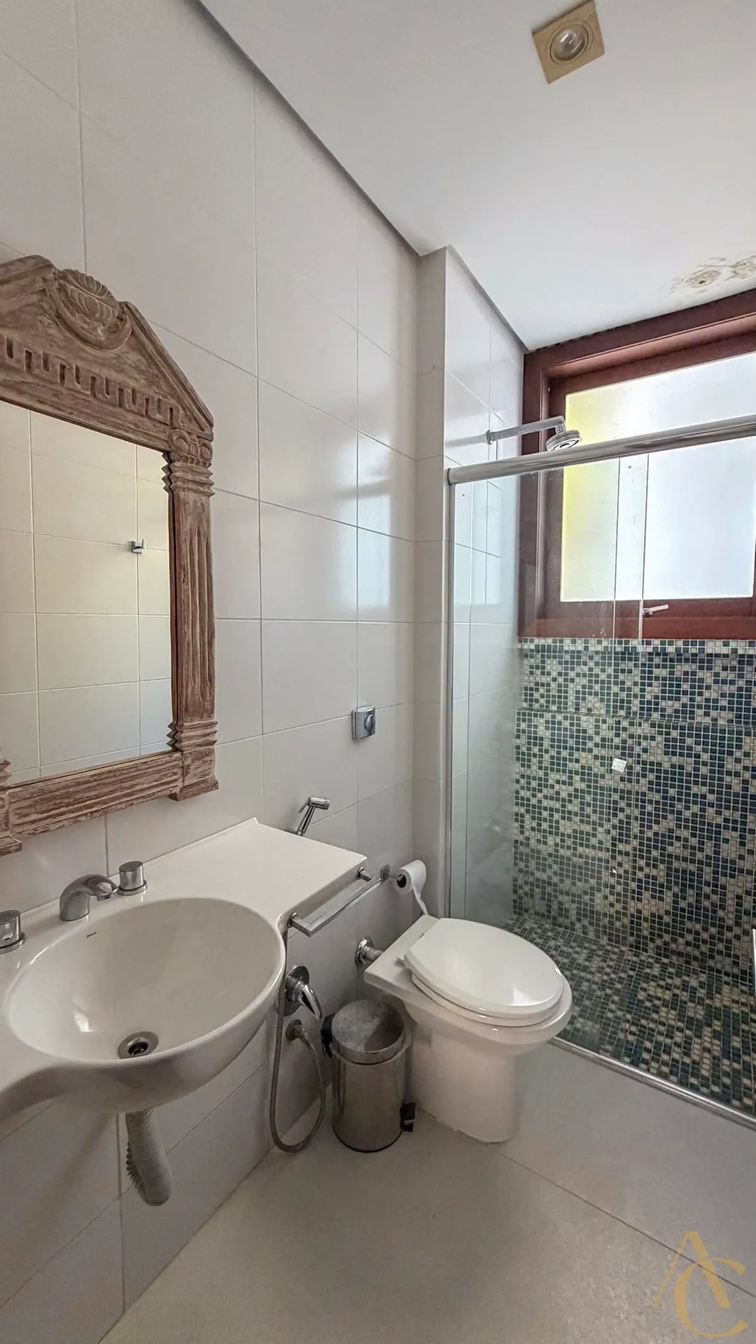 Furnished house, 689 m², with a grill on the balcony — photo 78