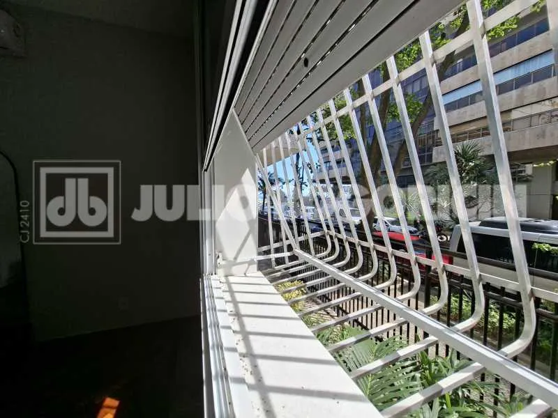 2-bedroom apartment with a washing machine in Rio de Janeiro — photo 8