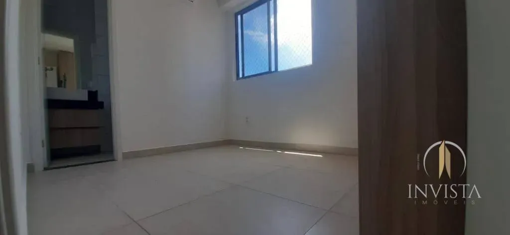Floor-to-ceiling windows in a 2-bedroom apartment, 56 m² — photo 27