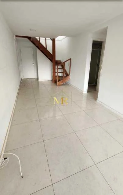 Top-floor apartment with 4 bedrooms, closed kitchen — photo 6