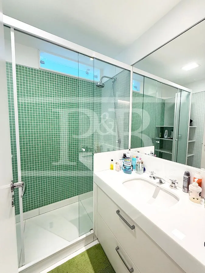 Apartamento de 3 dormitórios com 240 m² e 3 vagas — photo 31