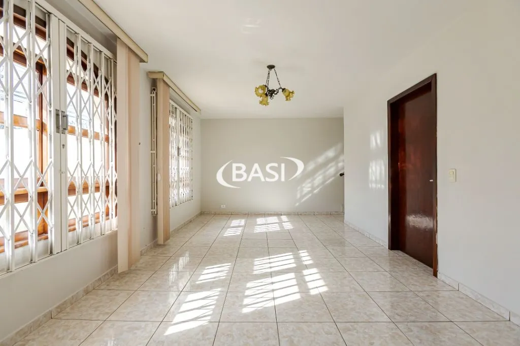 Unfurnished house with 4 bedrooms and 3 bathrooms — photo 24