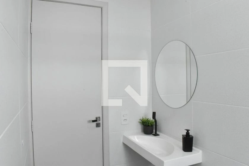 Furnished 1-bedroom apartment with 1 bathroom, no parking — photo 13