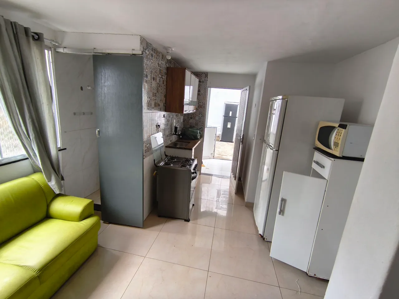 Furnished 2-bedroom apartment with a balcony