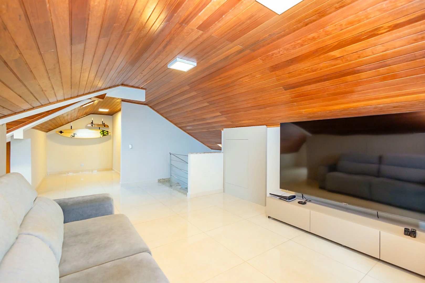 Furnished house with 3 bedrooms and 5 bathrooms
