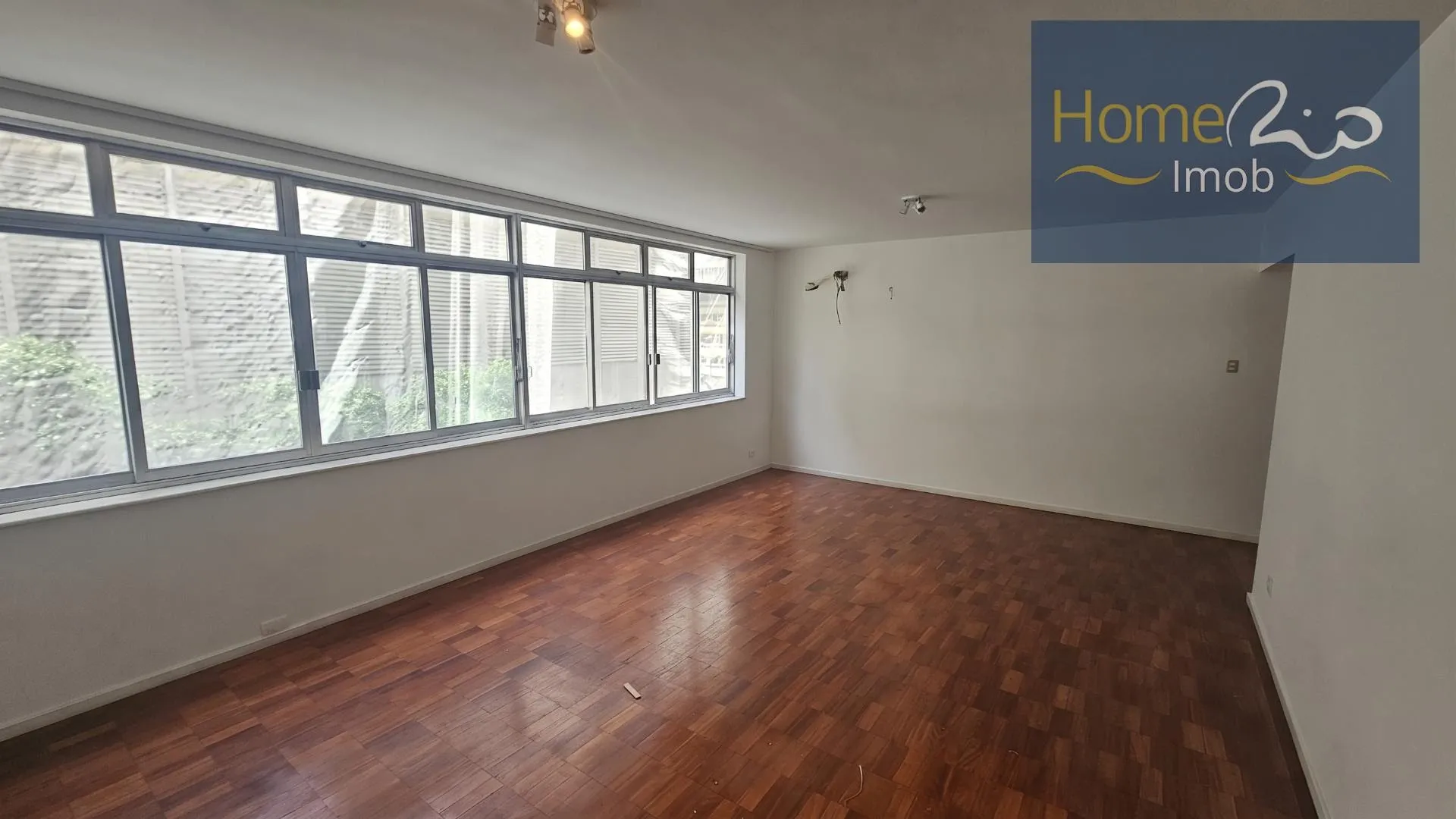 Furnished apartment, 155 m², with floor-to-ceiling windows — photo 15