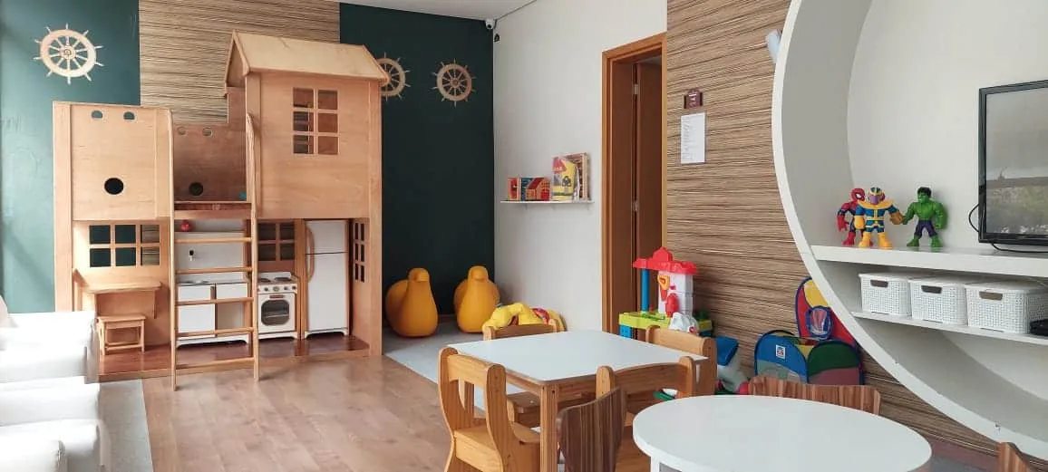 Furnished 129 m² apartment with 3 bedrooms and 1 parking space — photo 51