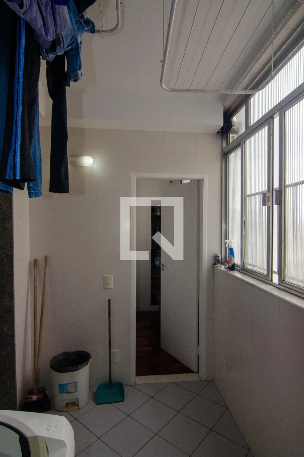 Furnished apartment, 166 m², with floor-to-ceiling windows — photo 42