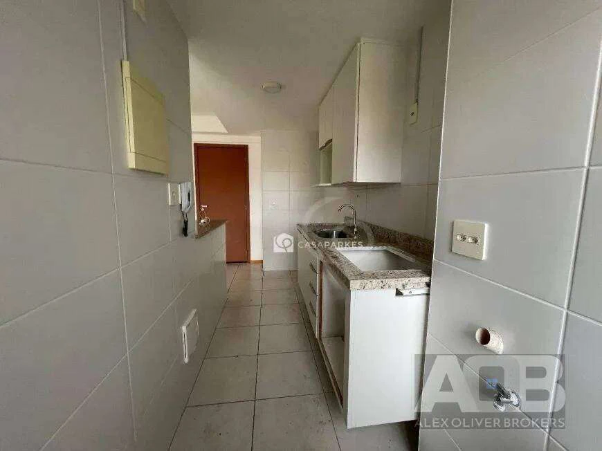 1-bedroom apartment with open-plan gas kitchen — photo 6