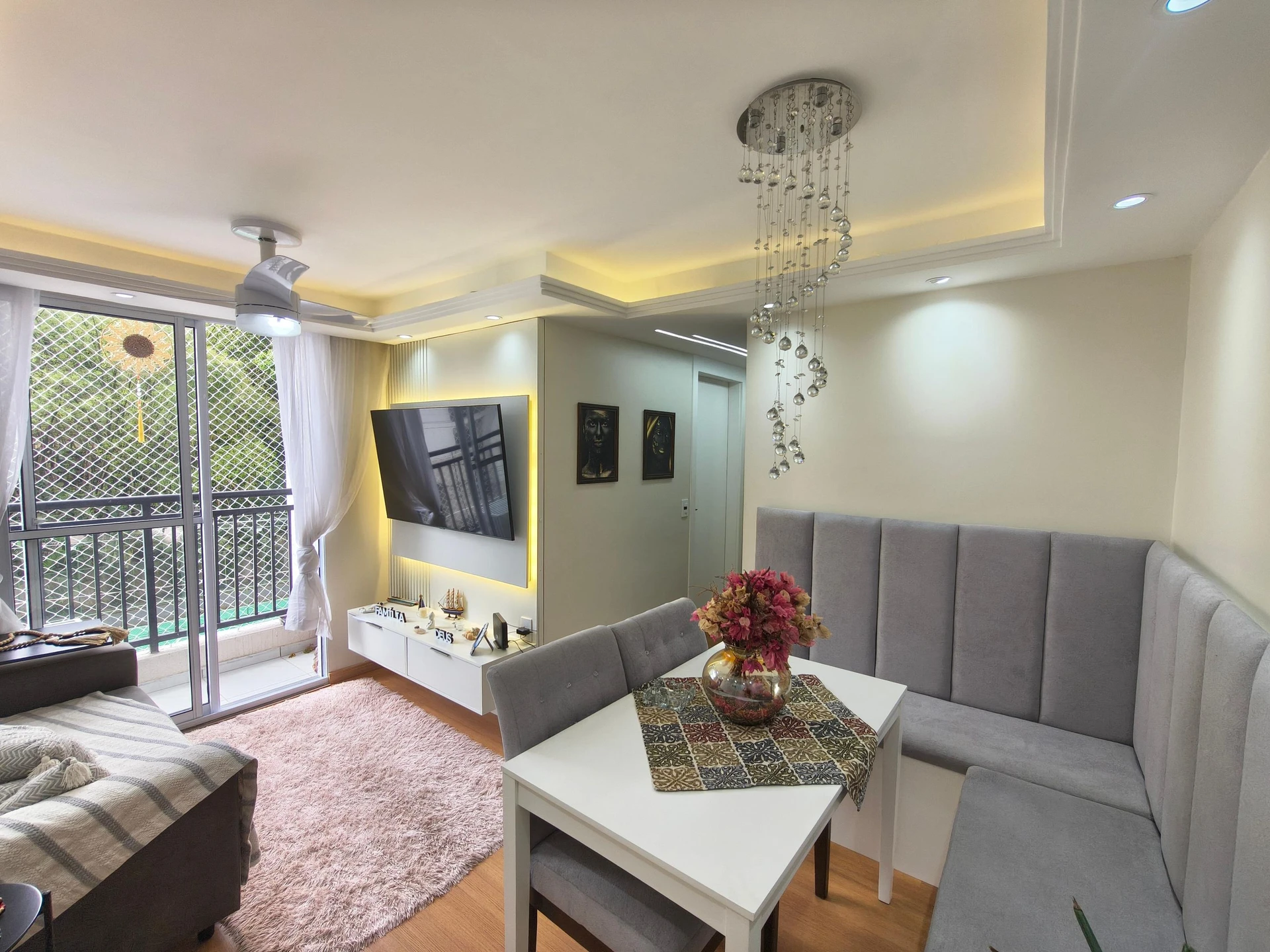 Rental apartment with 2 bedrooms and a balcony