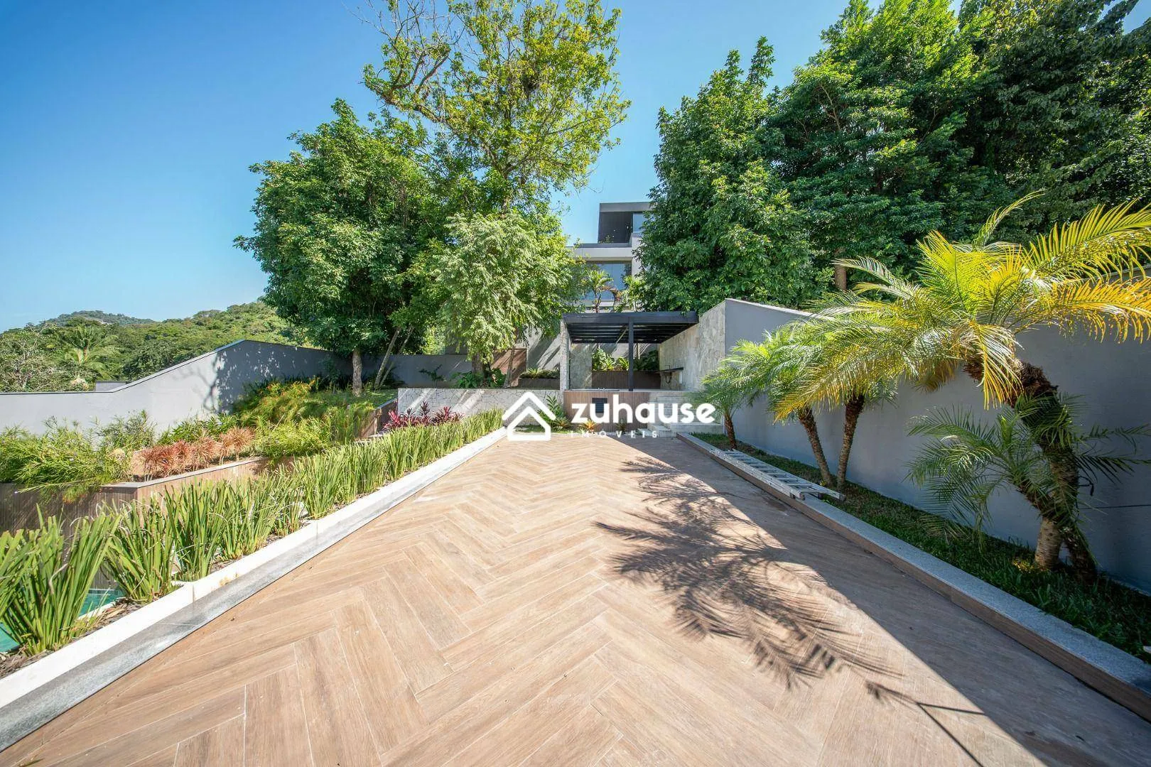 Casa com 5 quartos e cozinha em conceito aberto — photo 45
