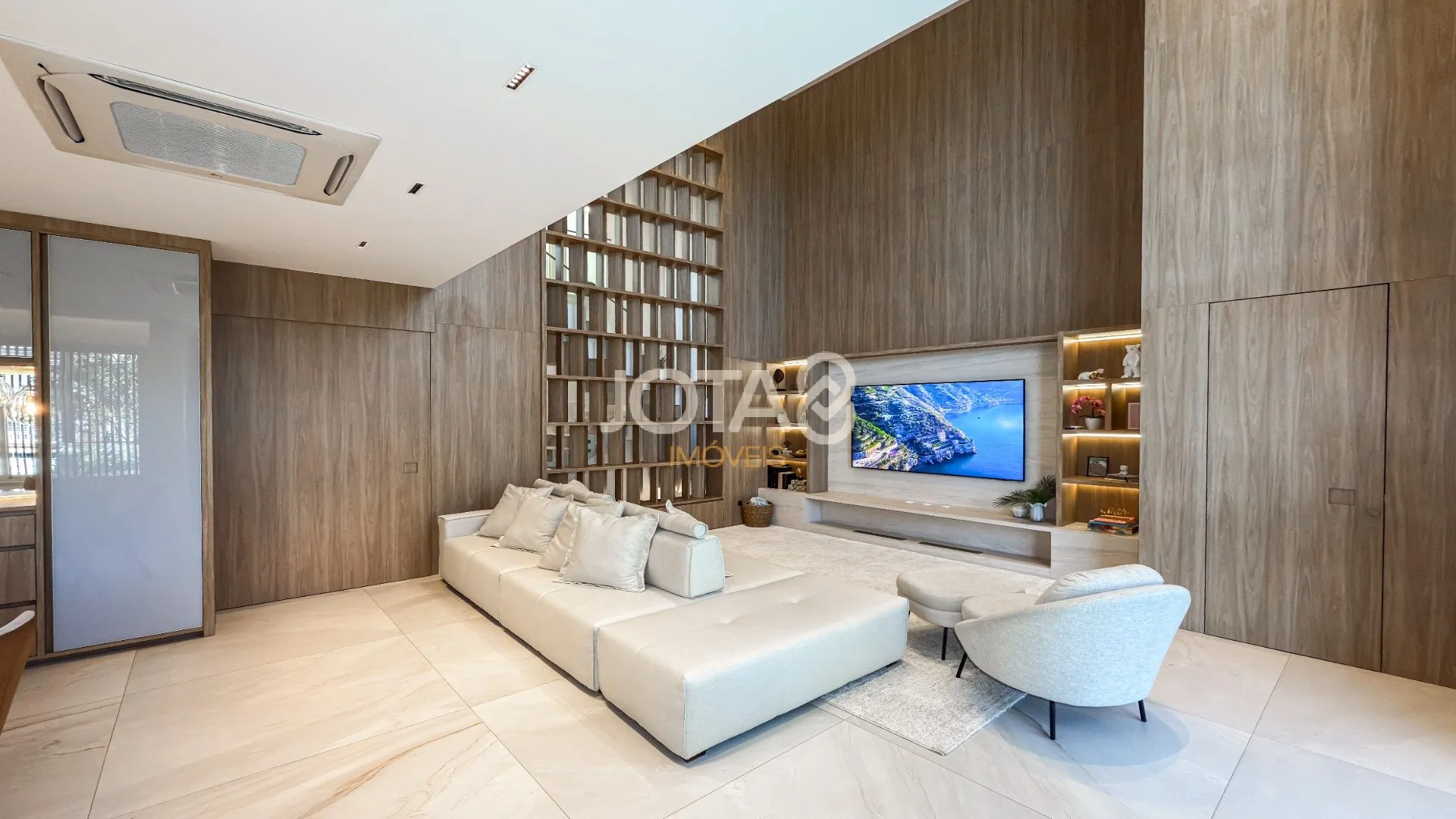 Меблированный дом с 4 спальнями и 635 м² и 7 местами — photo 10