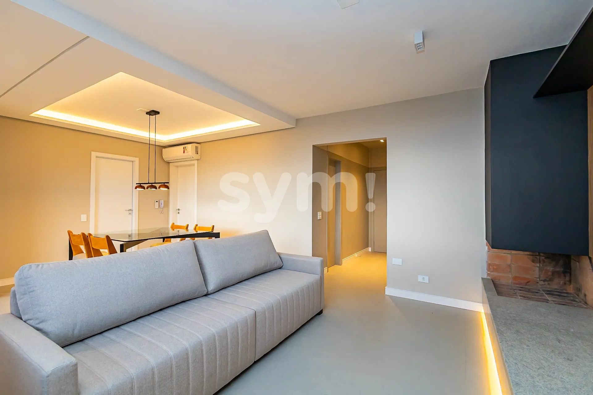 2-bedroom apartment with fitted kitchen and 2 parking spots — photo 2