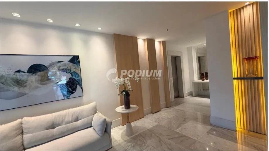 Квартира 140 м² с застеклённым балконом и видом на воду — photo 10