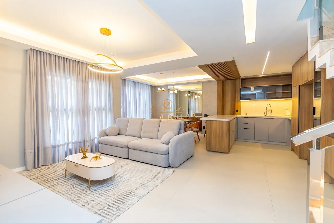 172 m² house with 3 bedrooms, suite and private balcony — photo 4