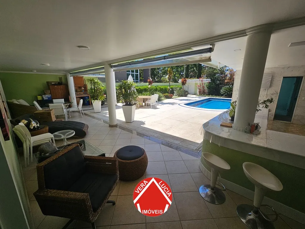 Furnished 600 m² house with 6 en-suite bedrooms — photo 26