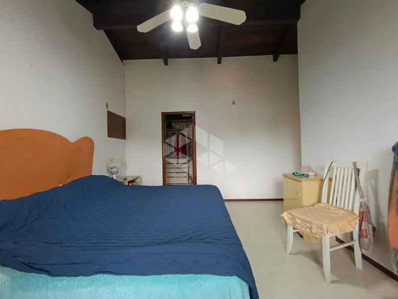 House, 600 m², with a bathtub — photo 38