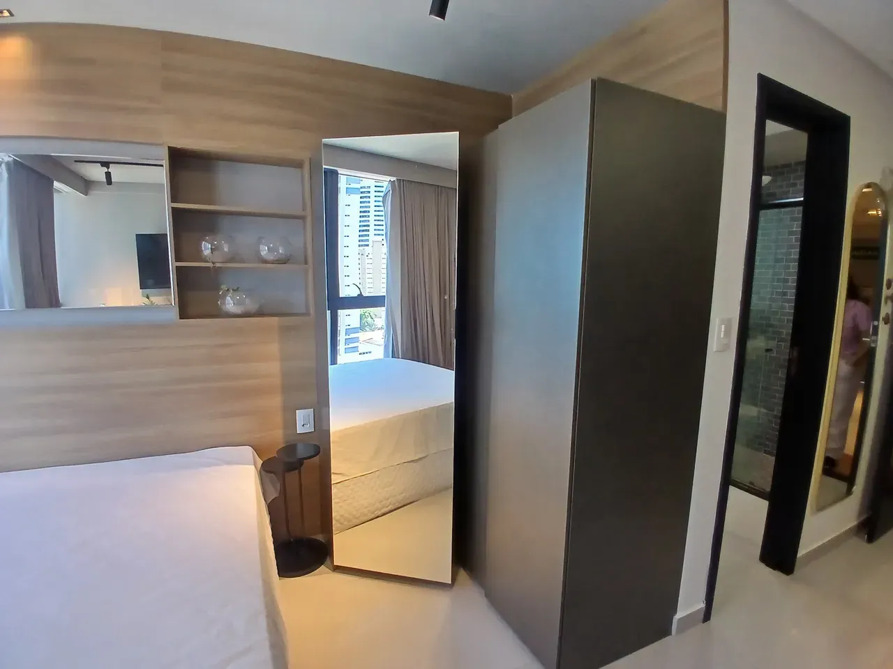 Apartment on the 7th floor with floor-to-ceiling windows — photo 8