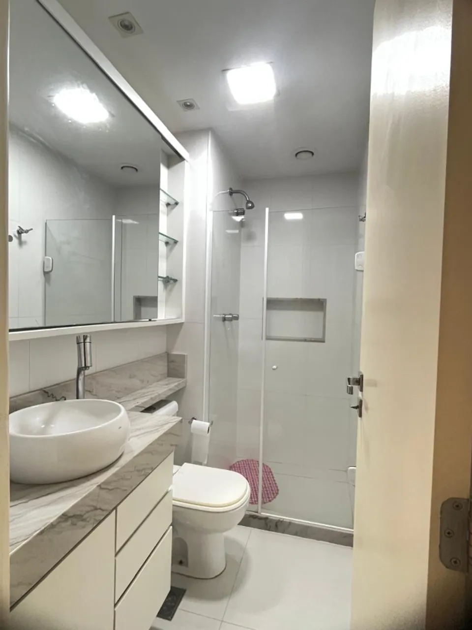 Furnished apartment with 3 bedrooms, 4 baths and 112 m² — photo 15