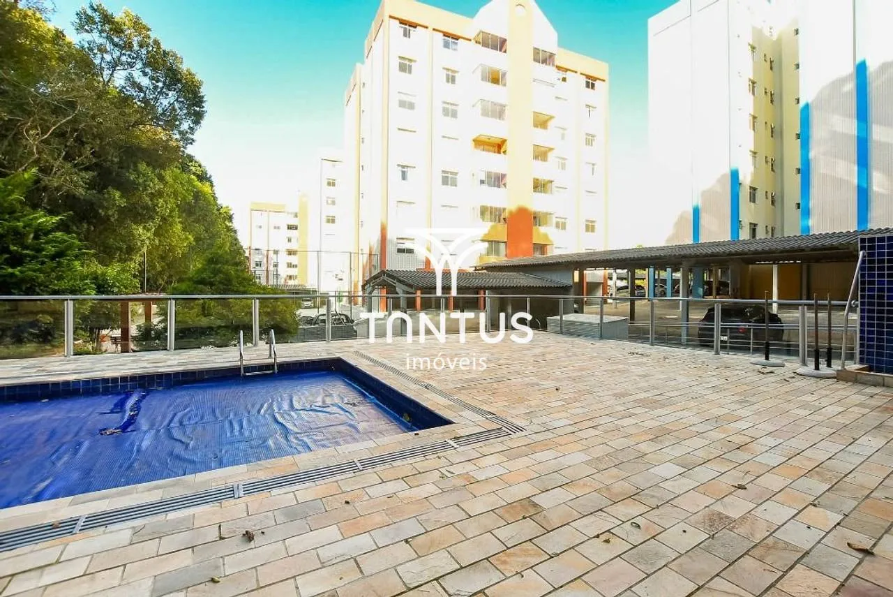 65 m² apartment with a grill on the balcony and a bathtub — photo 46