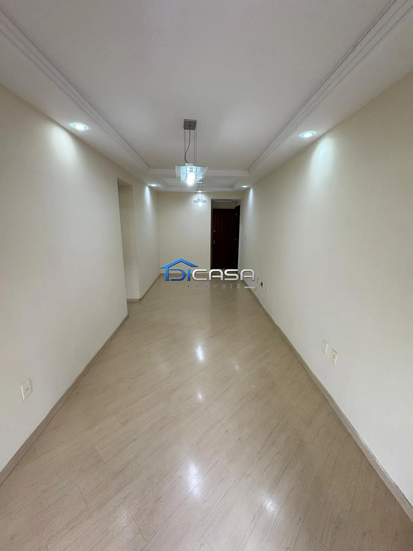 2-bedroom apartment with a walk-in closet — photo 15