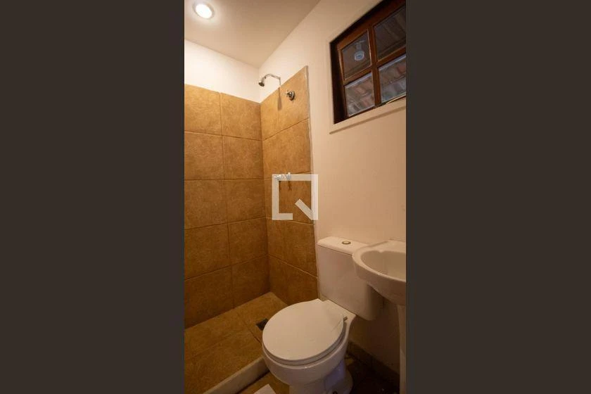 Casa com 4 quartos e churrasqueira na varanda — photo 42