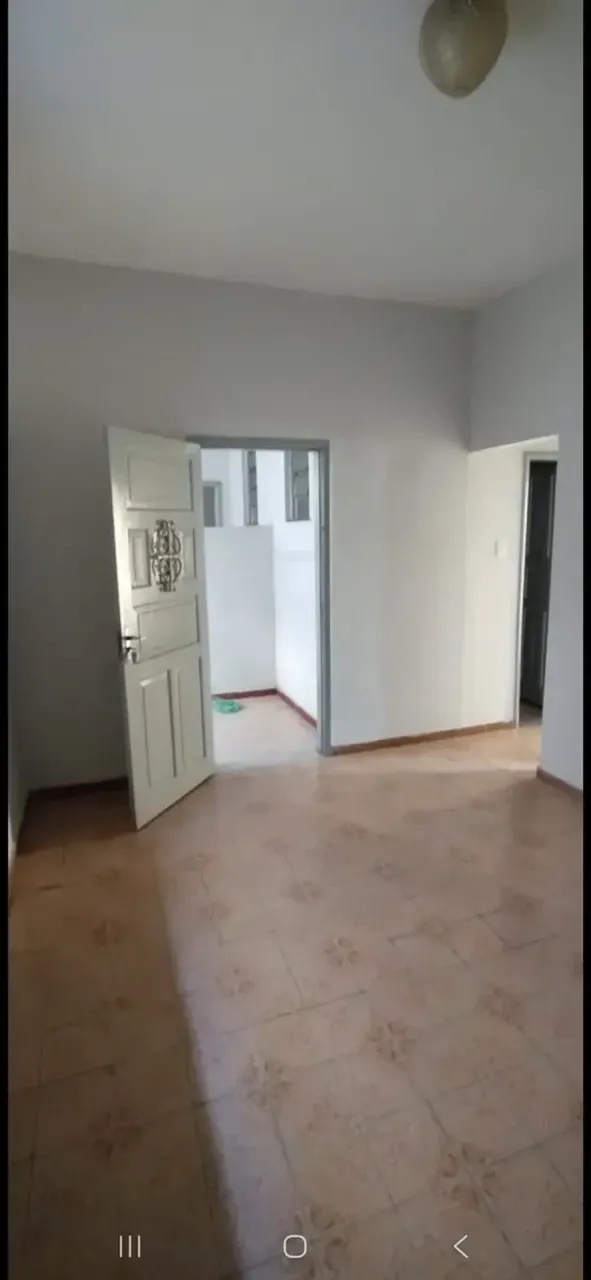 Unfurnished apartment with 2 bedrooms and a terrace — photo 6