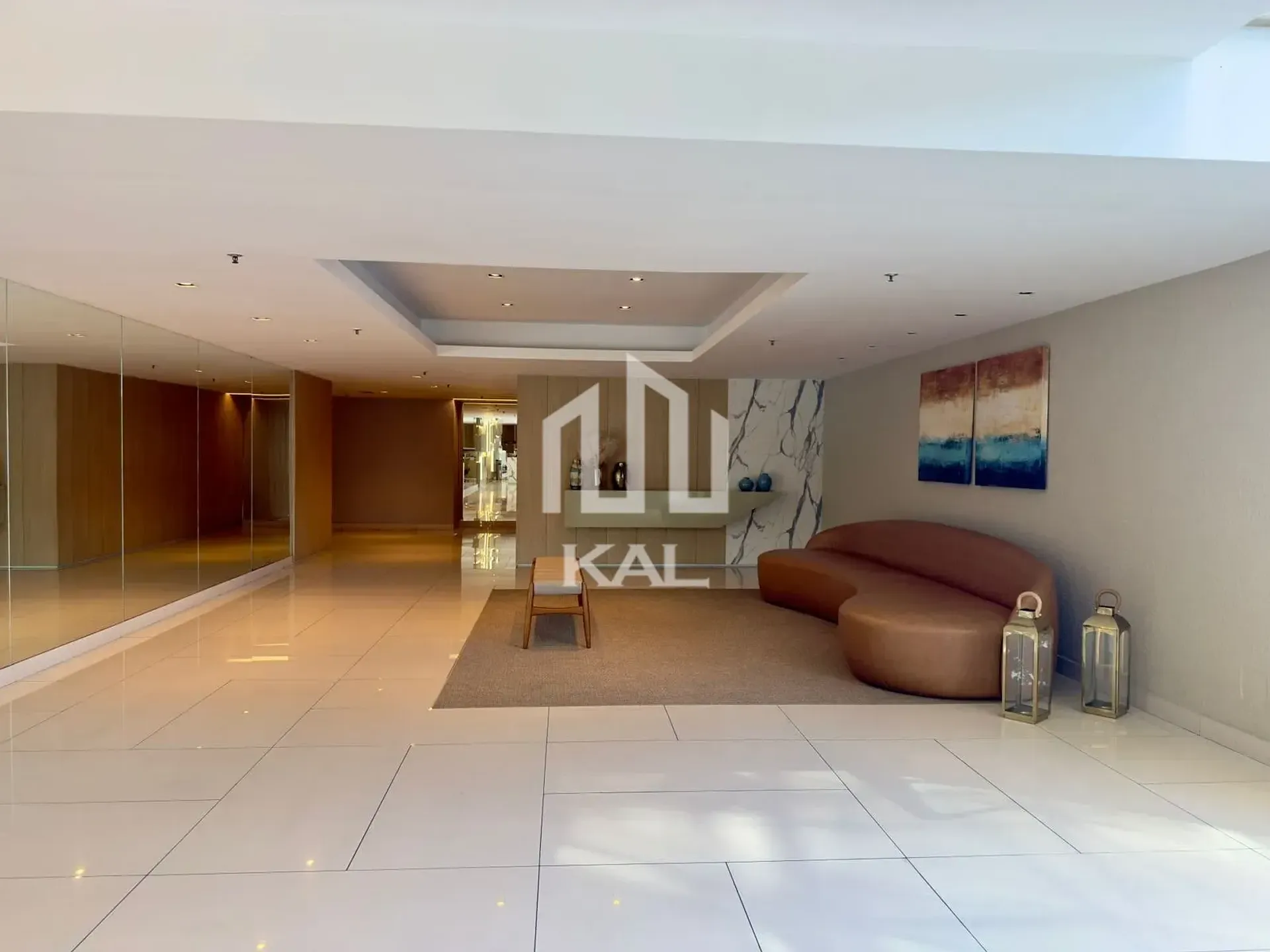 Mountain view in a 2-bedroom apartment, 68 m² — photo 17