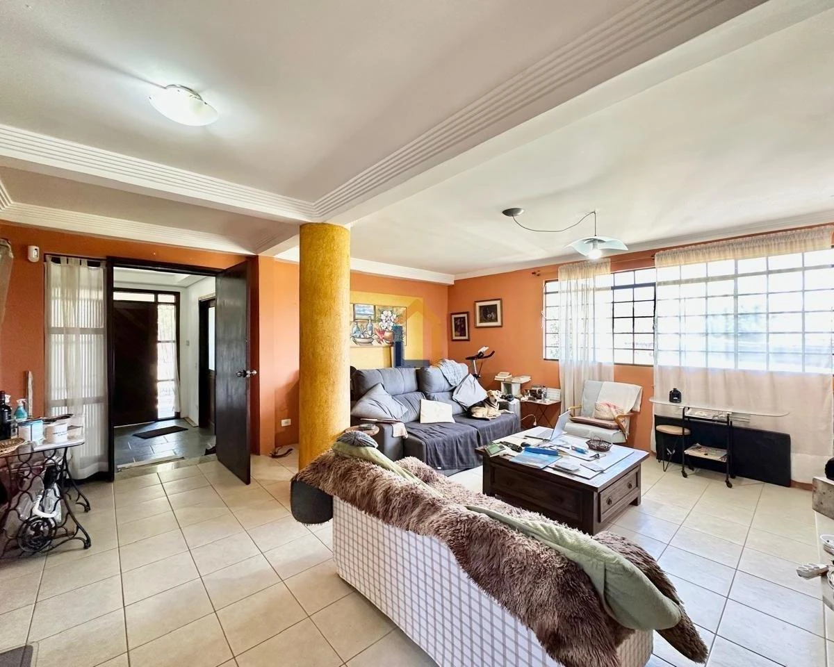 5-bedroom house with a home office — photo 17