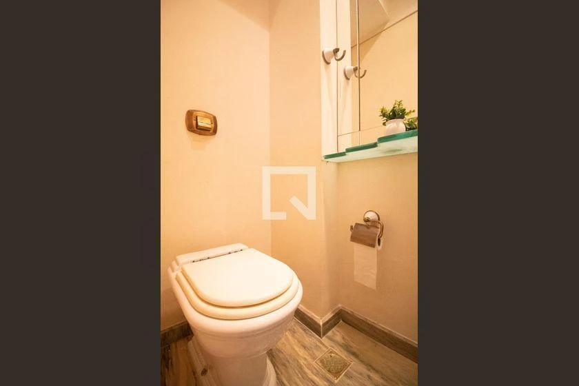 Penthouse for rent with 4 bedrooms and 210 m² — photo 43