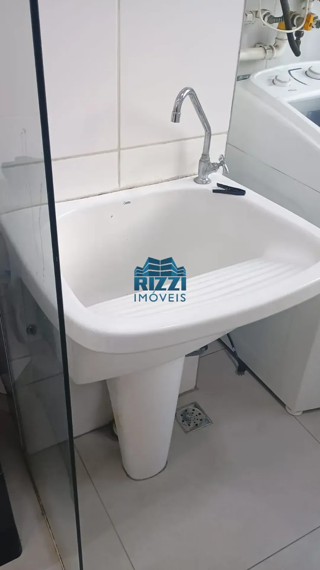 Furnished apartment, 56 m², with a washing machine — photo 11