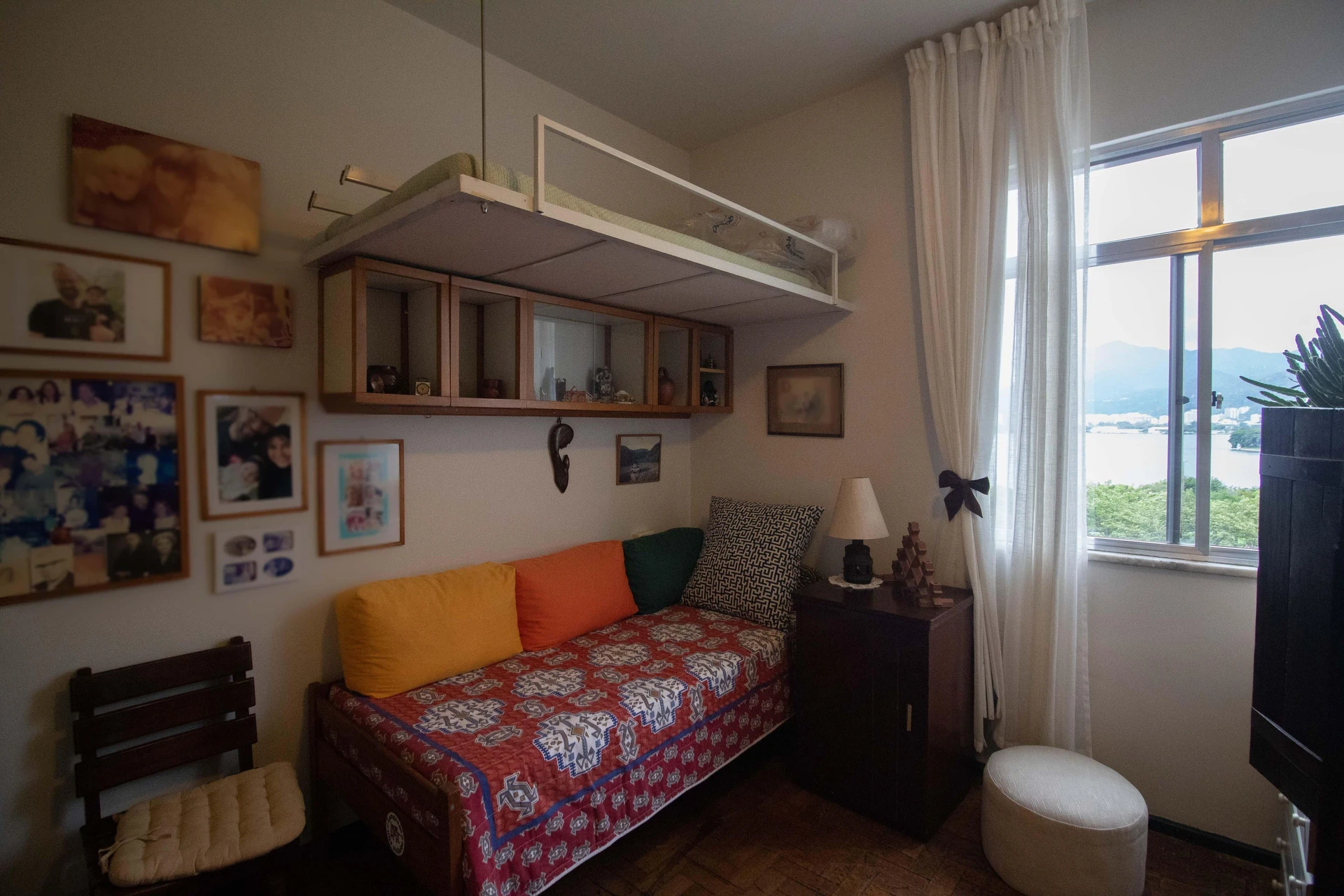 3-bedroom apartment with a water view in Rio de Janeiro — photo 16