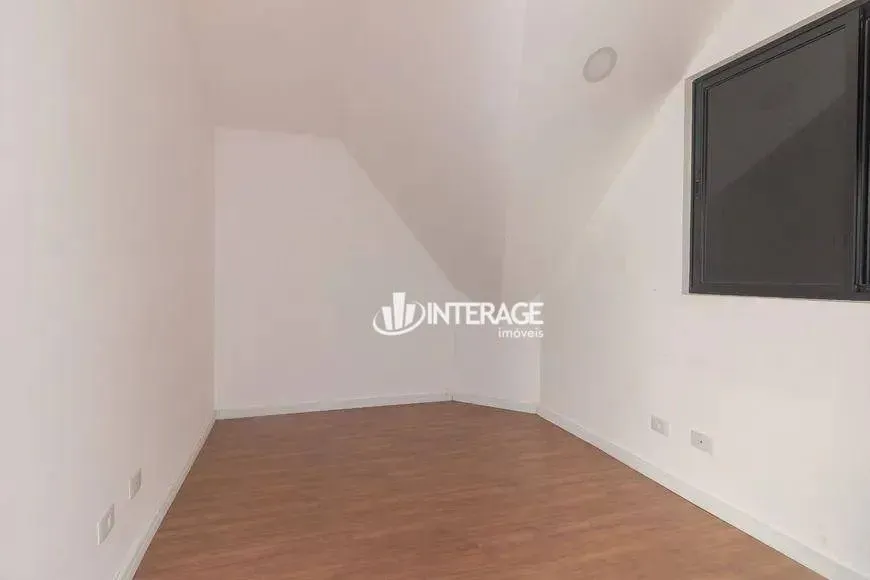 House with 5 bedrooms and 6 bathrooms, 145 m² — photo 27