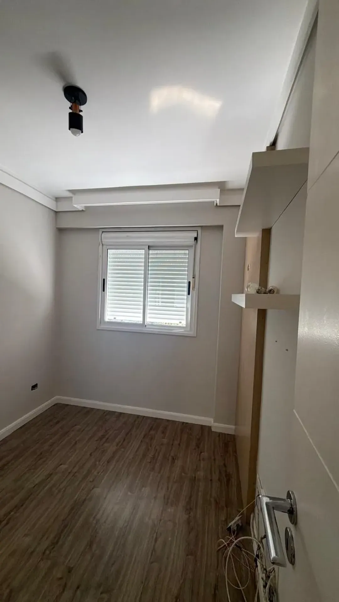 Walk-in closet in a 3-bedroom apartment, 76 m² — photo 19