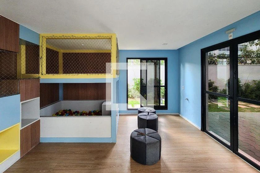 2-bedroom apartment in a building with a gym — photo 41