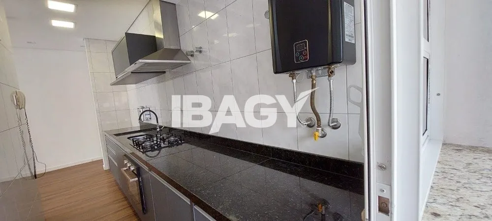 Apartamento de 2 dormitorios con cocina abierta y zona de lavado — photo 3