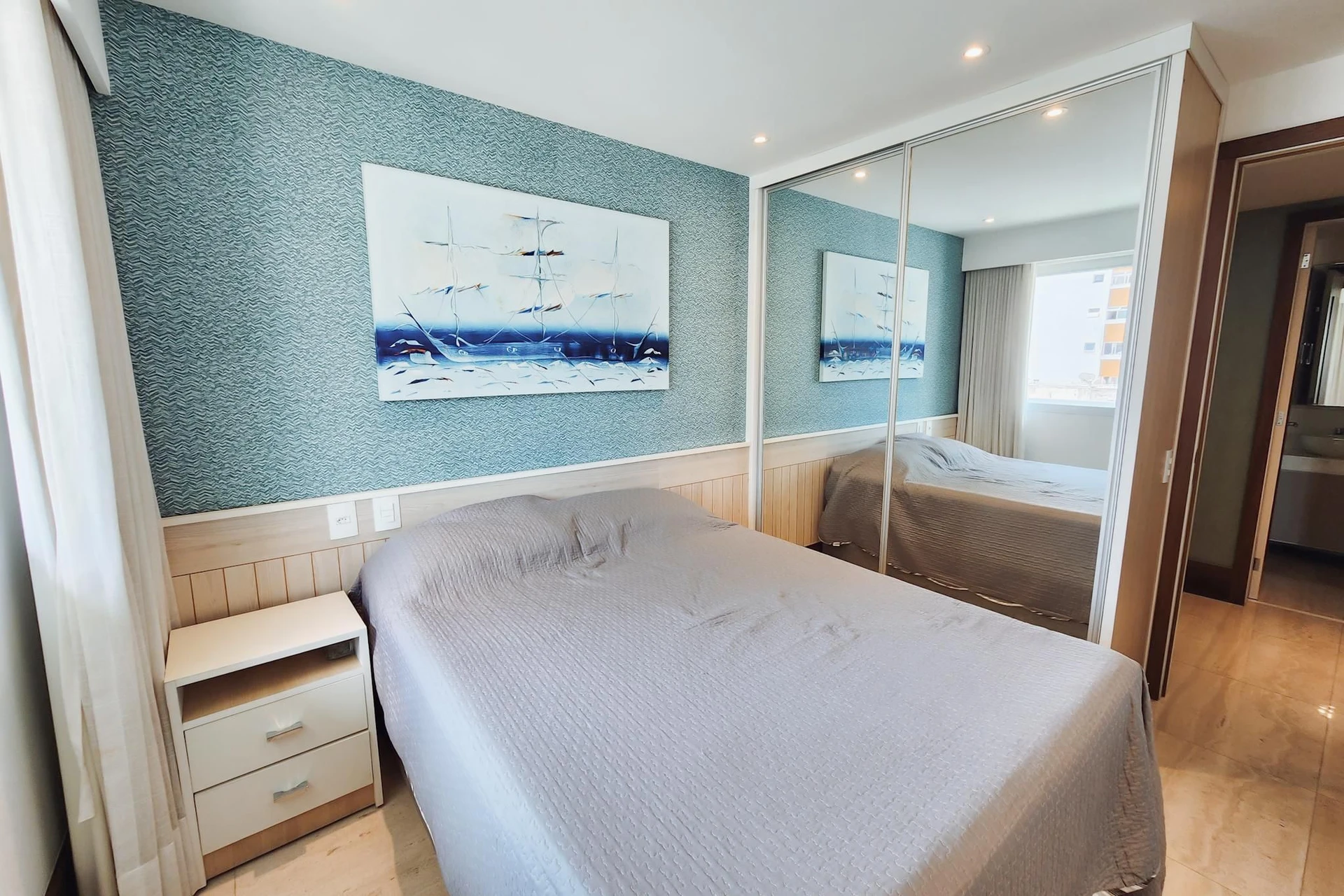 3-bedroom apartment with an ensuite suite and 2 parking — photo 41